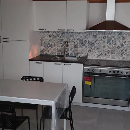 Oasi Delle Querce Luxury بيت للعطل كالتاجيروني