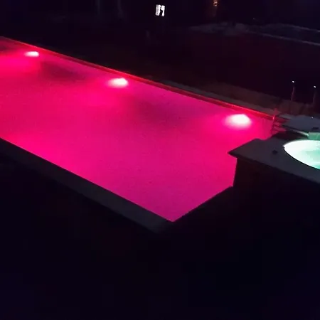Oasi Delle Querce Luxury * كالتاجيروني